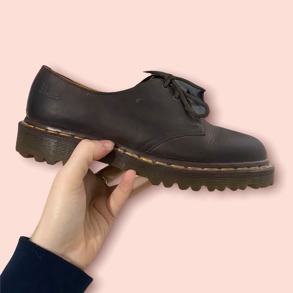 Dr. Martens Shoes - vintage doc martens